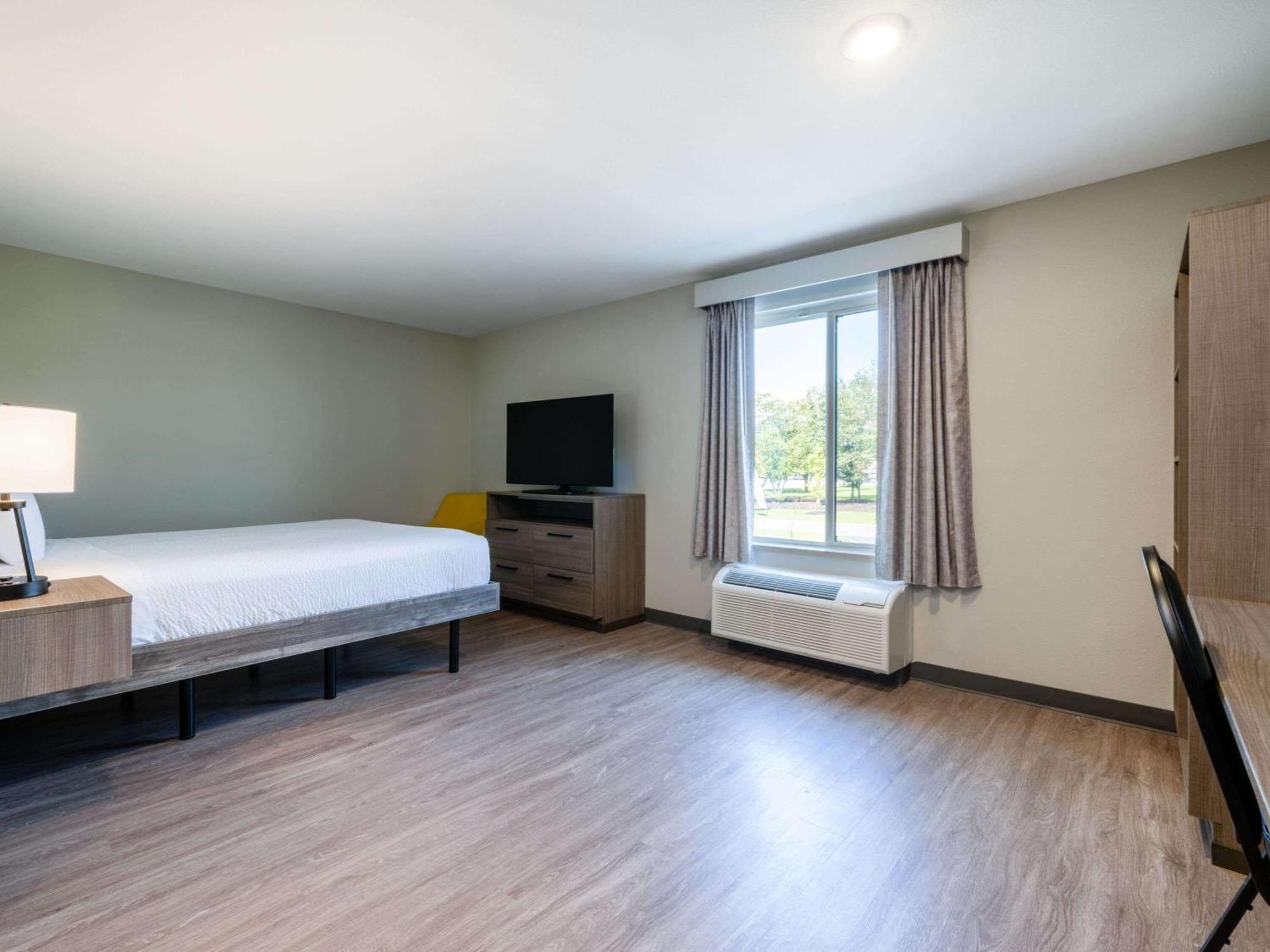 Echo Suites Extended Stay By Wyndham Indianapolis Ameriplex Buitenkant foto